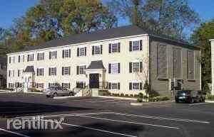 Building Photo - 213 Middletown Square