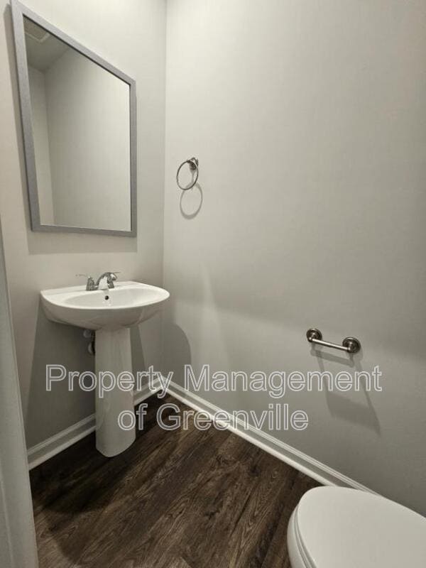Building Photo - 416 Mariene Dr
