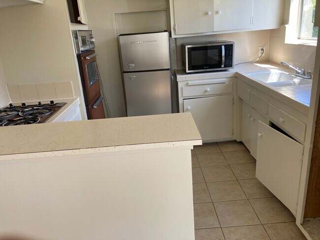 Building Photo - 11501 Ohio Ave