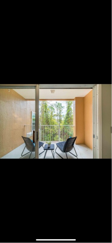 Foto del edificio - 550 Florida Club Blvd