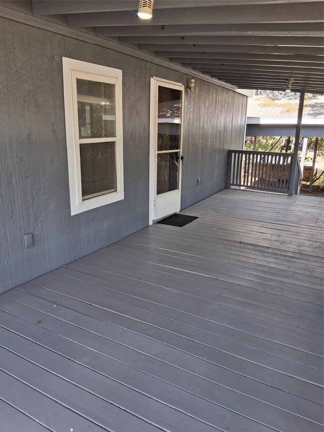 Building Photo - 11797 White Cedar St