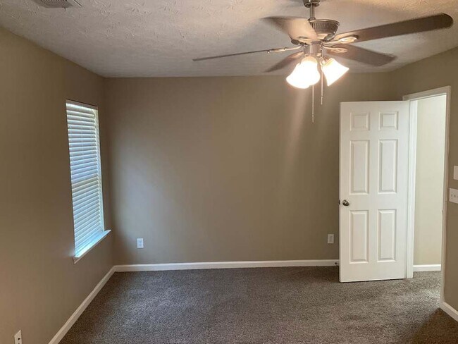Building Photo - 3280 Sable Trl