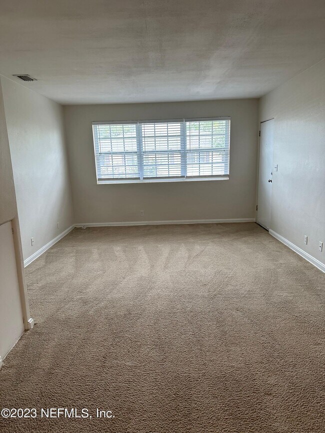 Foto del edificio - 3136 Belden St