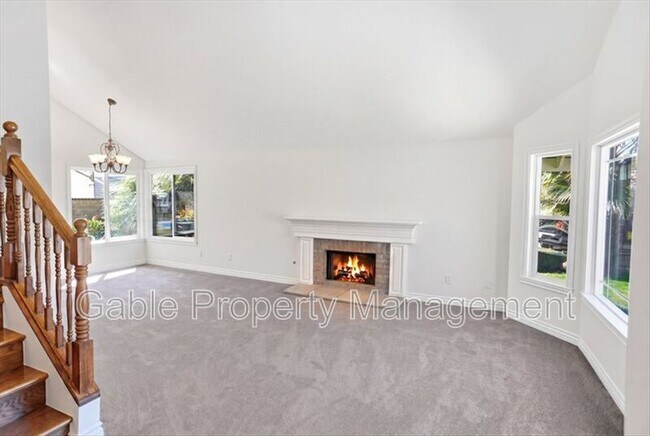 Foto del edificio - 28012 Florence Ln