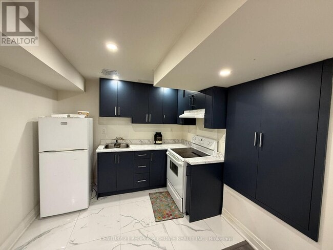 Building Photo - 16 Blue Whale Blvd