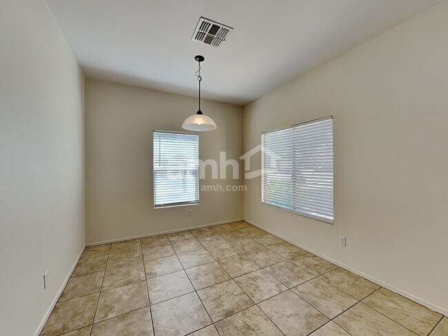 Foto del edificio - 5326 W Maldonado Rd