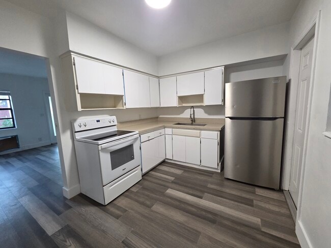 Foto del edificio - 1110 NW 6th Ave