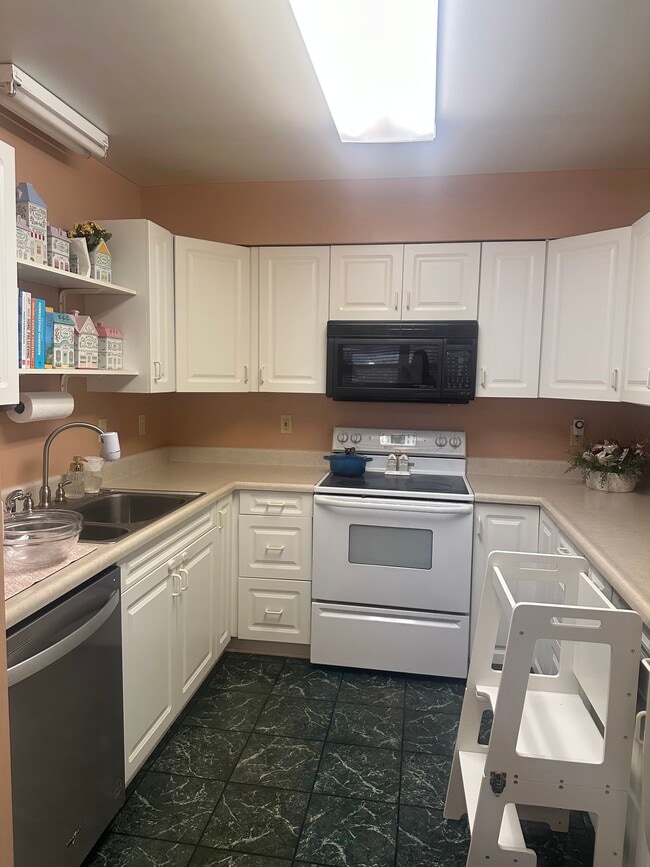 ' - 132 Hackberry Way