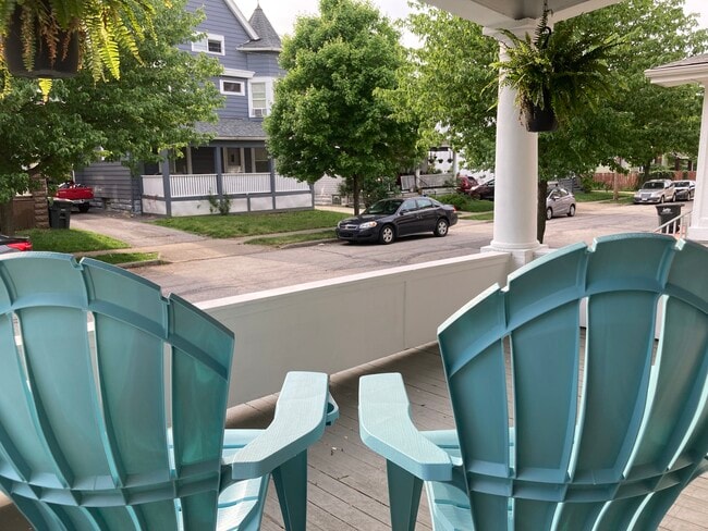 Building Photo - 1273 Fry Ave