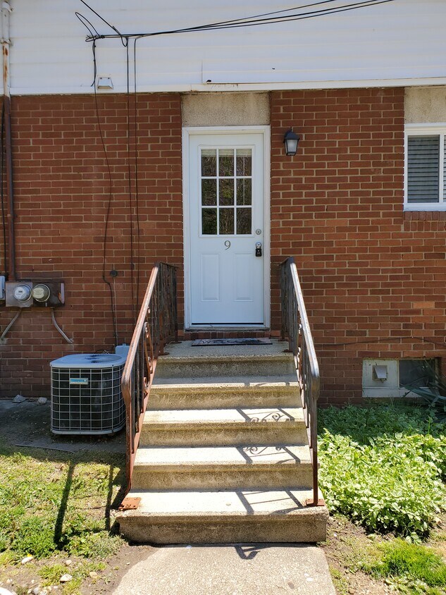 Primary Photo - 72 S Thomas Rd