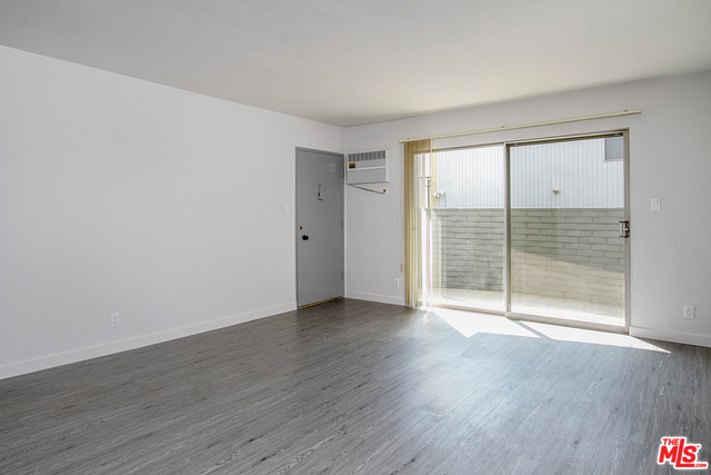 Building Photo - 450 S Los Robles Ave