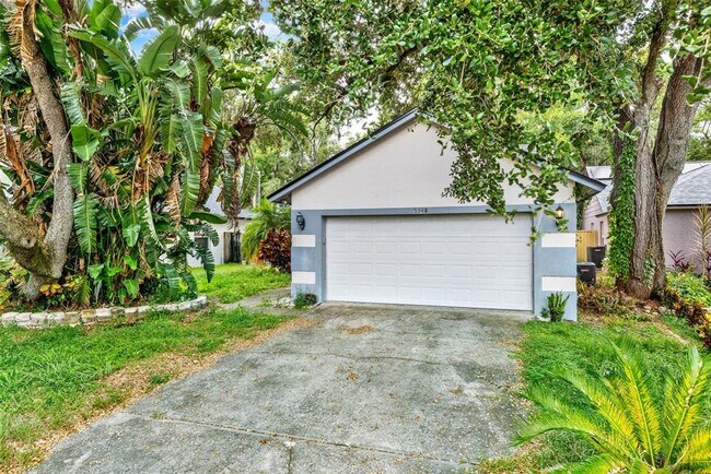 Foto del edificio - 5340 Old Oak Tree Dr