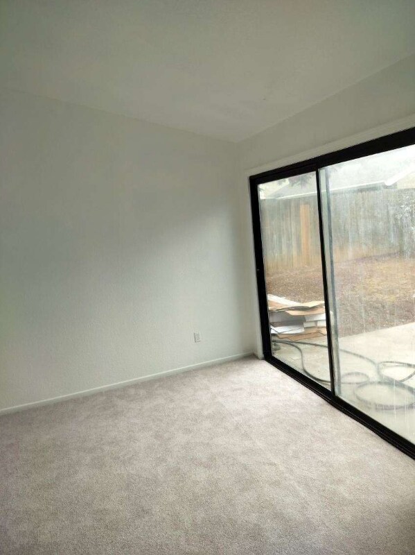 Foto del edificio - 8750 Lemas Rd