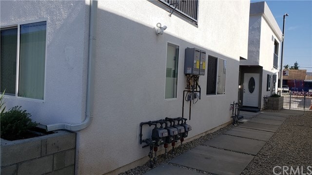 Building Photo - 2051 W Florence Ave