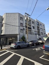 Building Photo - 200 43rd St