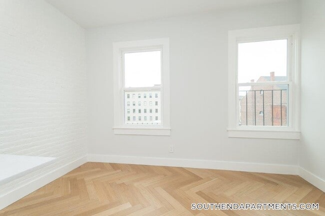 Foto del edificio - 461 Massachusetts Ave