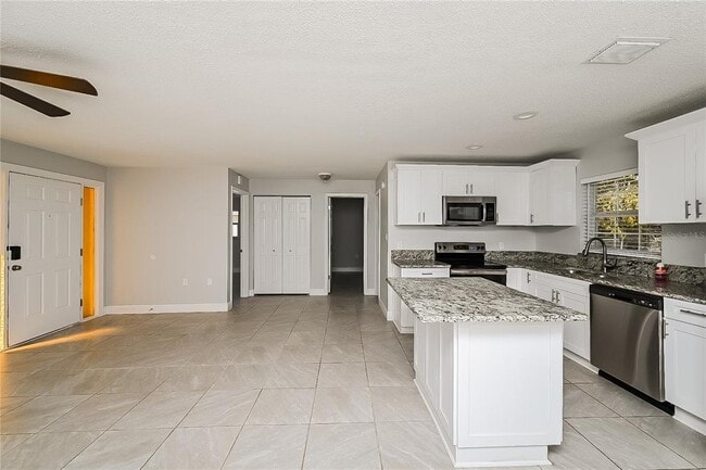 Foto del edificio - 9824 Richwood Ln