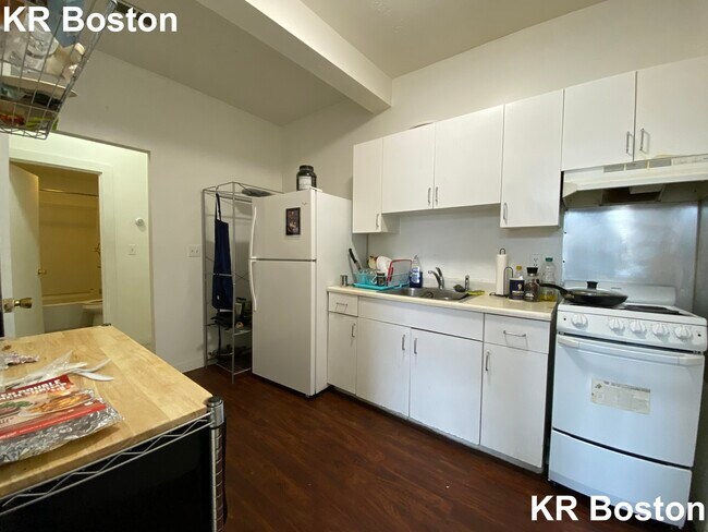 Foto del edificio - 243 Harvard St