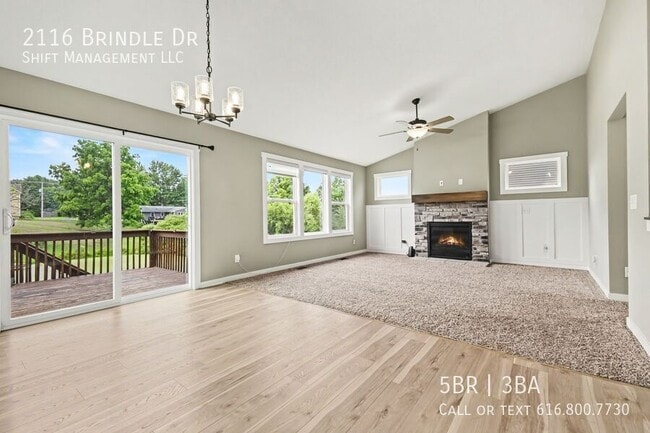 Building Photo - 2116 Brindle Dr