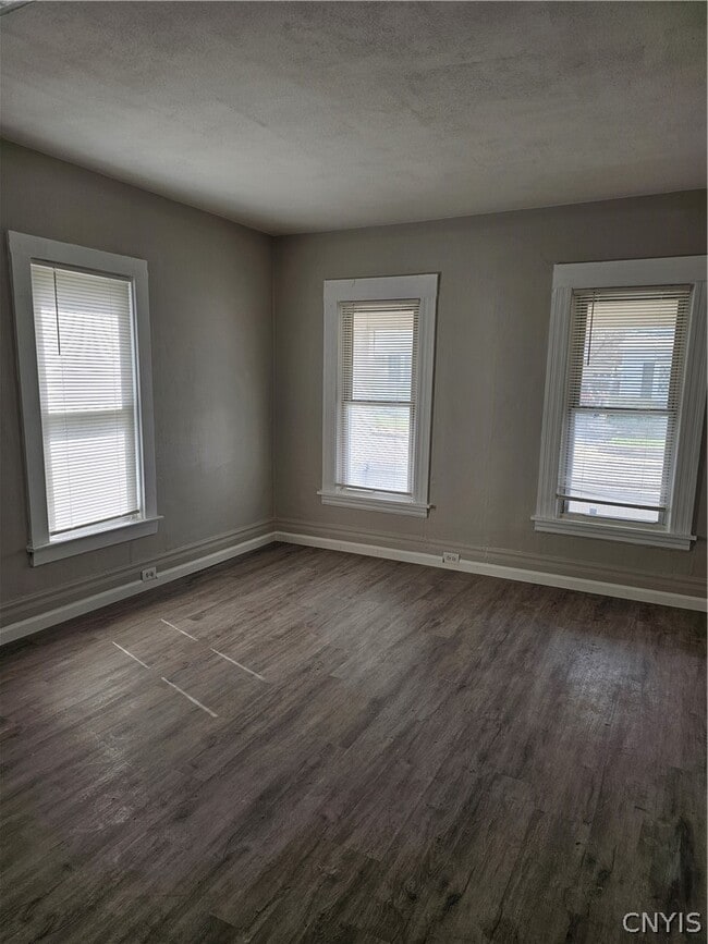 Foto del edificio - 111 Abell Ave