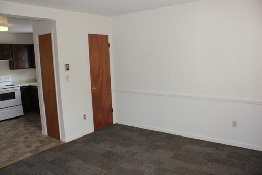 Building Photo - 2 Bedroom Townhouse for Rent in Bridgewater