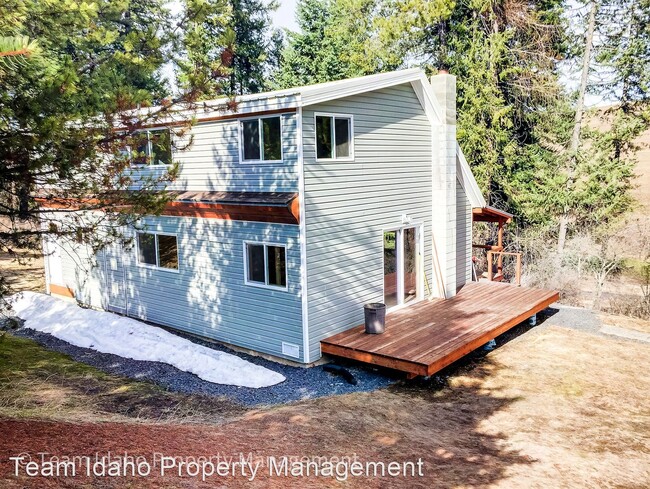 Building Photo - 2 br, 1.5 bath House - 1121 Big Meadow Road