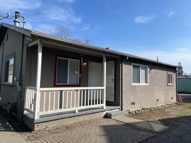 Foto del edificio - 413 Laurel Ave