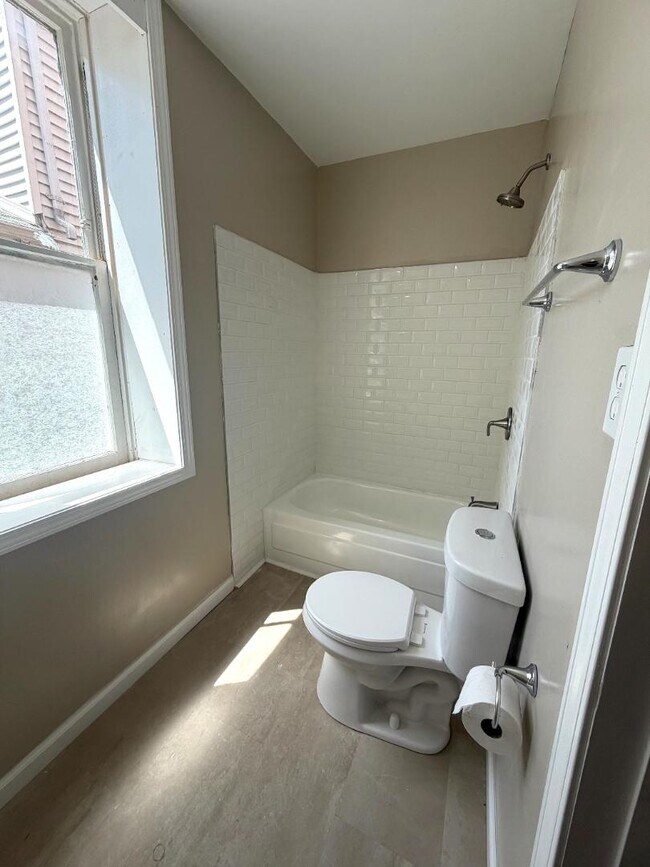 Foto del edificio - 6704-6706 Idaho Ave - 6706 Idaho 1F
