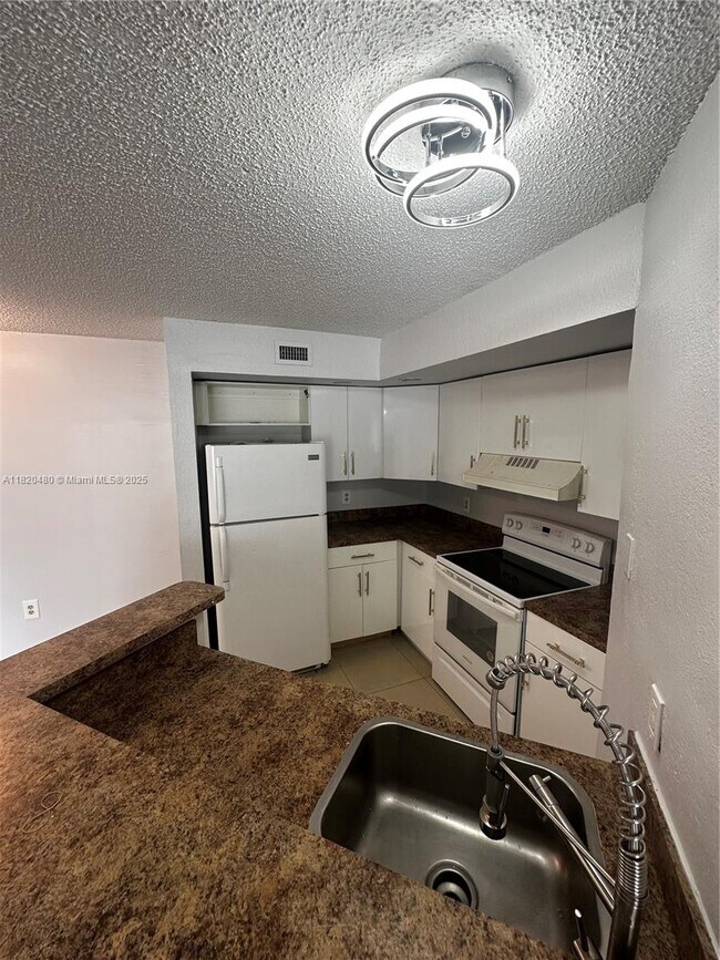 Foto del edificio - 12760 Vista Isles Dr