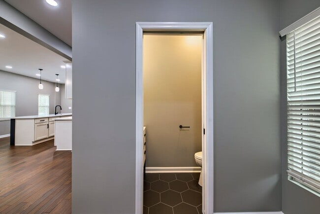 Building Photo - North Campus OSU Renovated Single Family H...