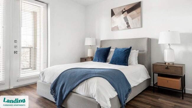 Foto del edificio - 5511 Caprock Smt Dr