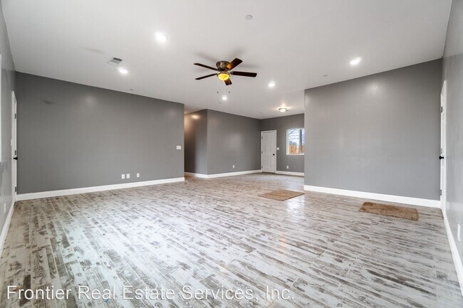 Building Photo - 3 br, 2 bath House - 624 Maitland Drive