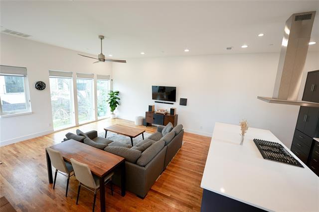 Foto del edificio - 2203 Moser Ave