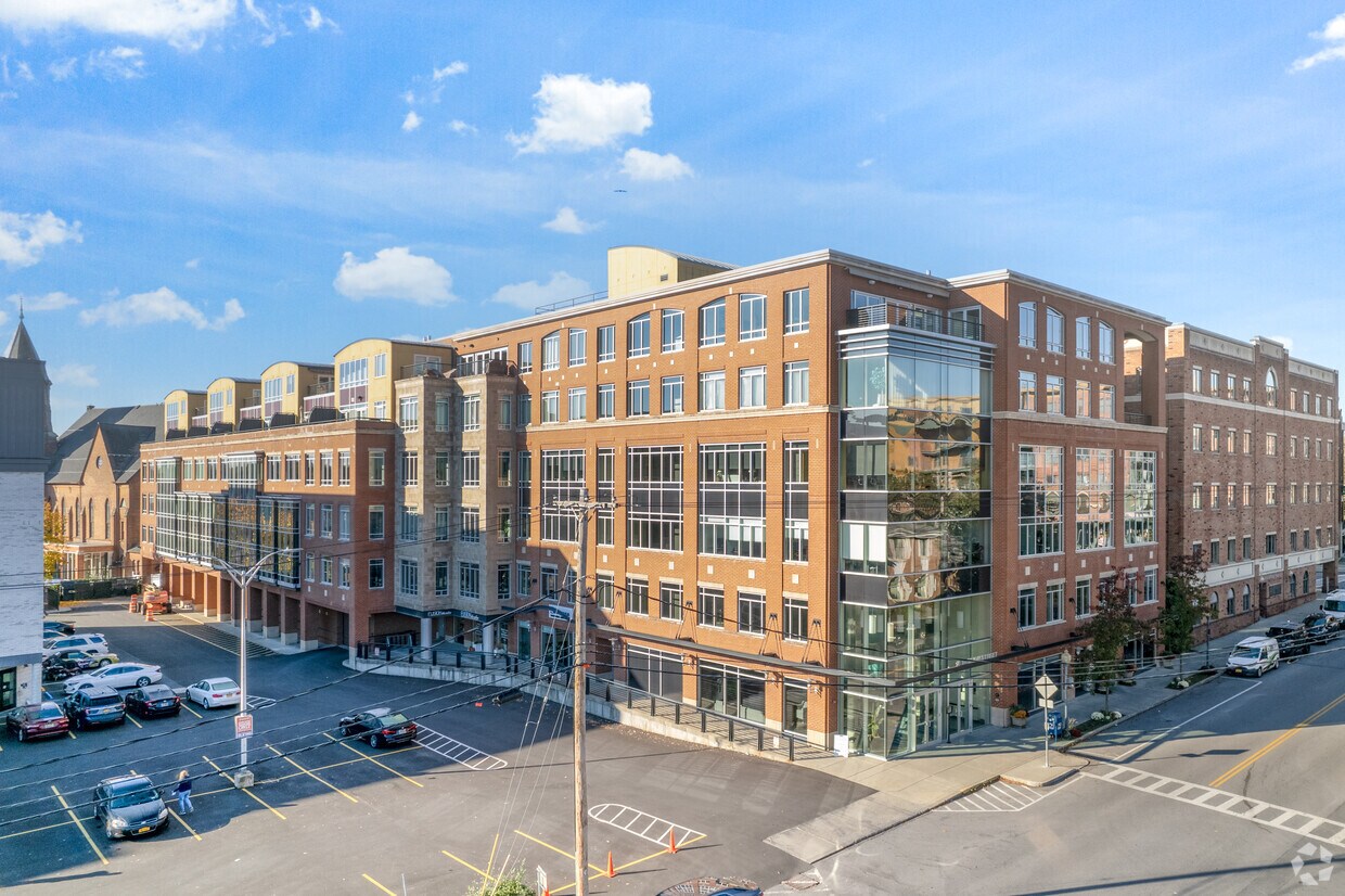Primary Photo - The Lofts