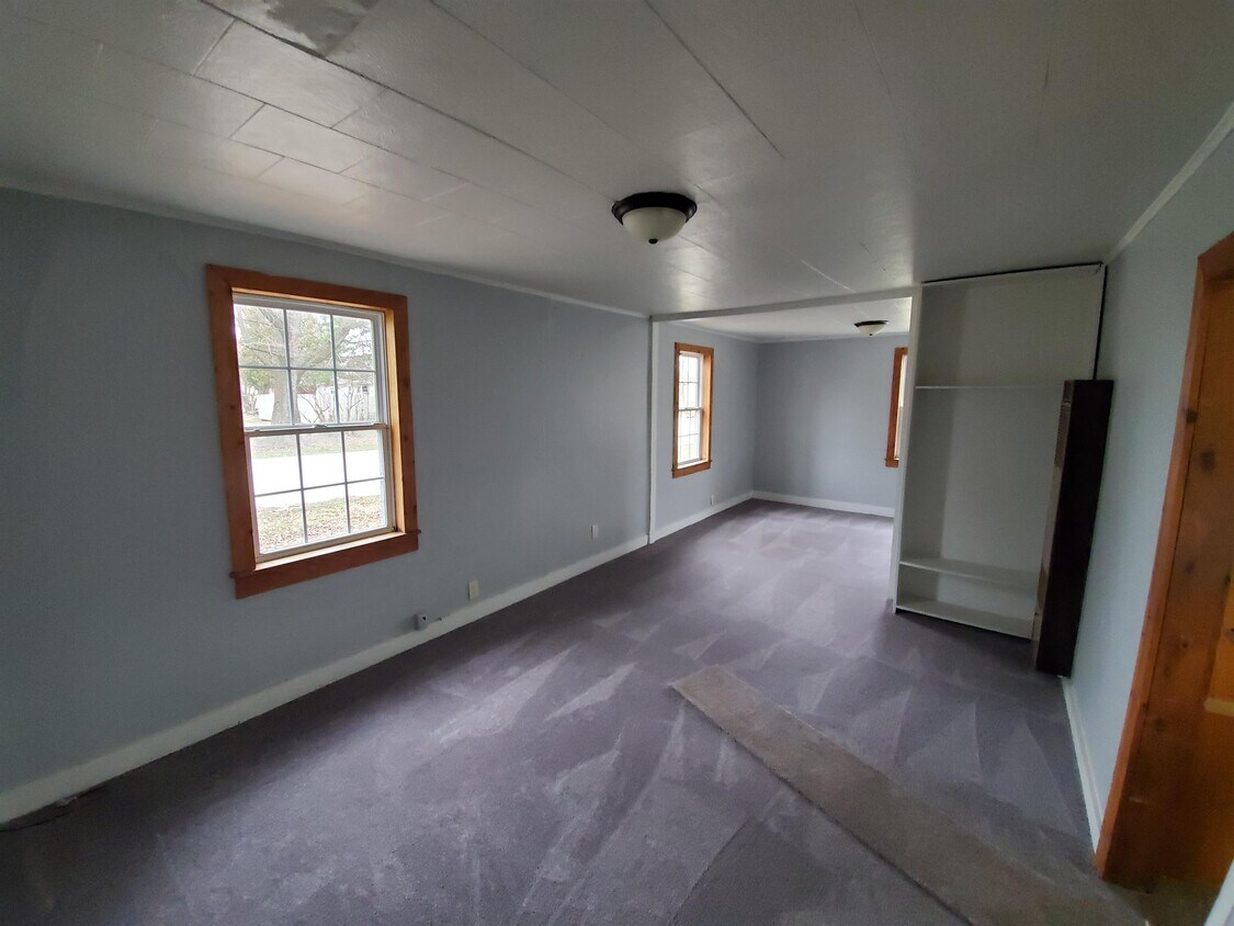 312 W Kentucky Ave, Hartford City, IN 47348 House for Rent in