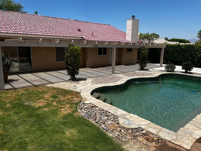 Foto del edificio - 41760 Jamaica Sands Dr