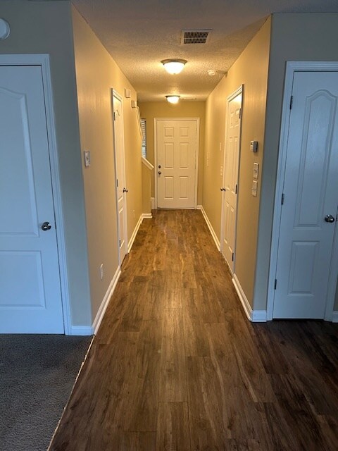 Building Photo - 162 Turtle Creek Dr
