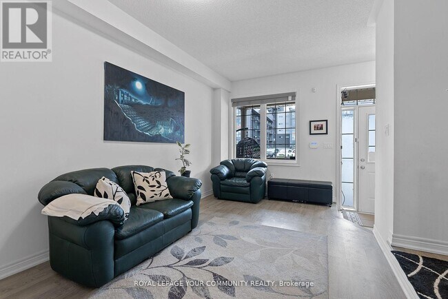 Building Photo - 63 Riverwalk Dr