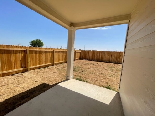 Building Photo - Super Nice One Story Home Near 1604 & Culebra....Move in as early as August 7, 2025