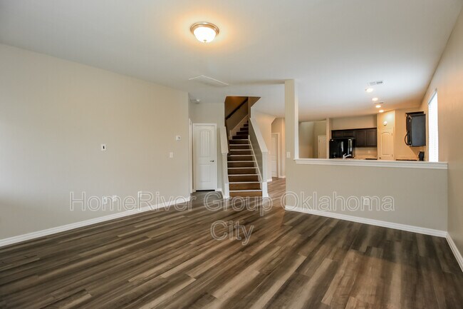 Building Photo - 12412 Babbling Brook Dr