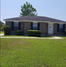Building Photo - 3344 Royal Creek Rd