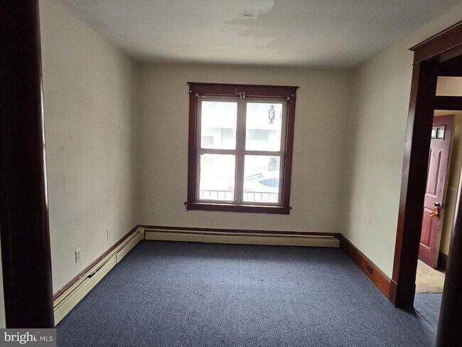 Building Photo - 720 Mine St