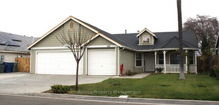 Building Photo - 5428 W Saginaw Way