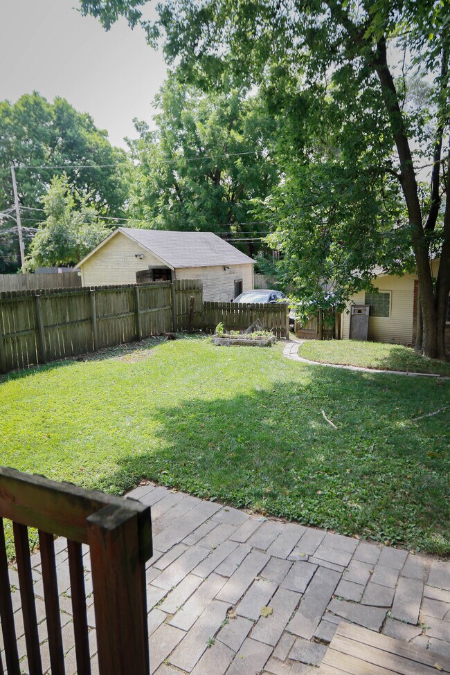 Foto del edificio - 395 E 15th Ave