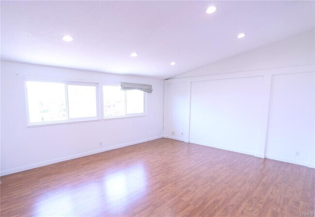 Building Photo - 15241 Touraine Way