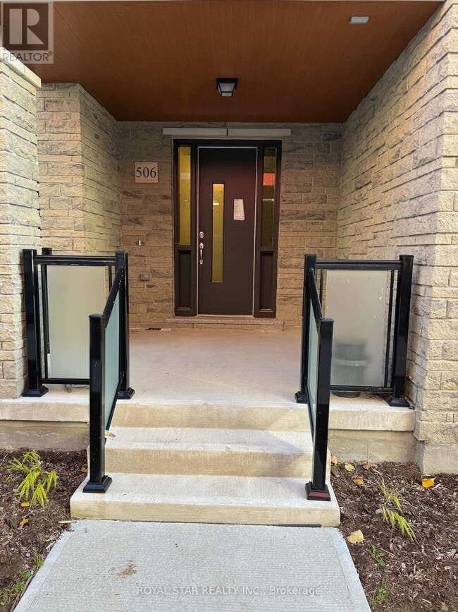 Photo du bâtiment - 1034 Reflection Pl