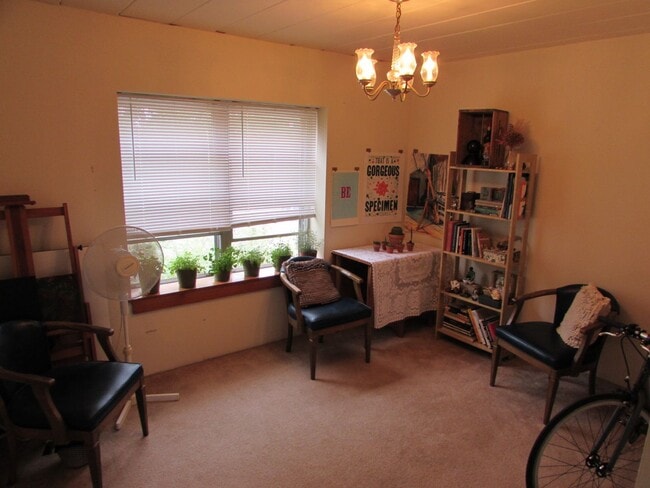 Building Photo - Two Bedroom Near Tenney Park Beach