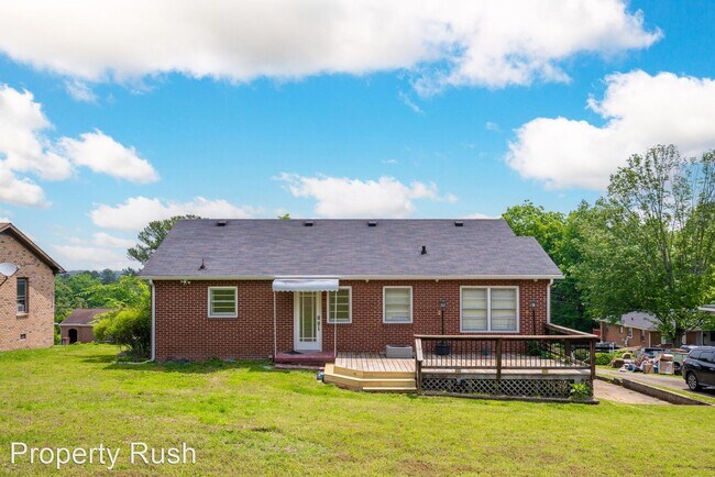 Building Photo - 3 br, 1 bath House - 807 Woodland Ave