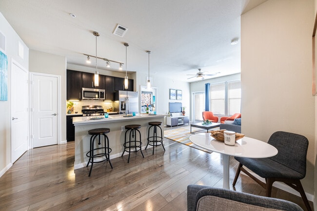 Building Photo - Avalon Wolf Ranch