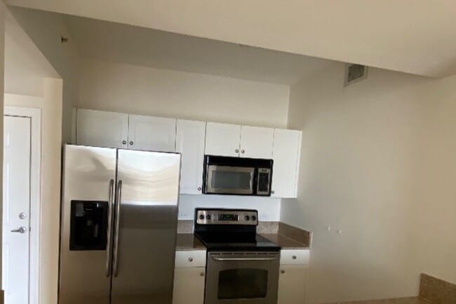 Building Photo - 117 NW 42nd Ave